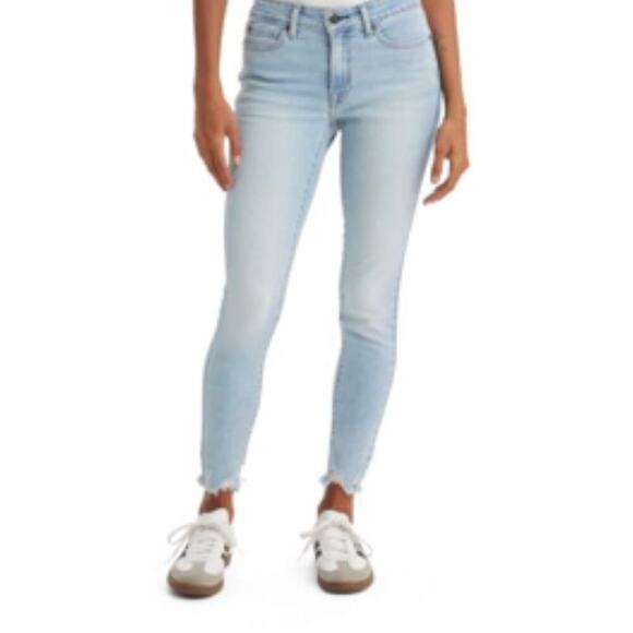 NWT Levi's Women's 711 Skinny Jeans Going The Distance, 31x30 - Picture 1 of 10